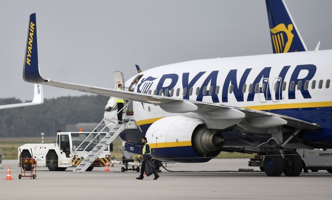 Bailiff Slaps Seizure Sticker on Ryanair Plane