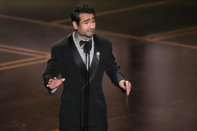 'Everyone, Calm Down': Oscars Sees Rare Tie