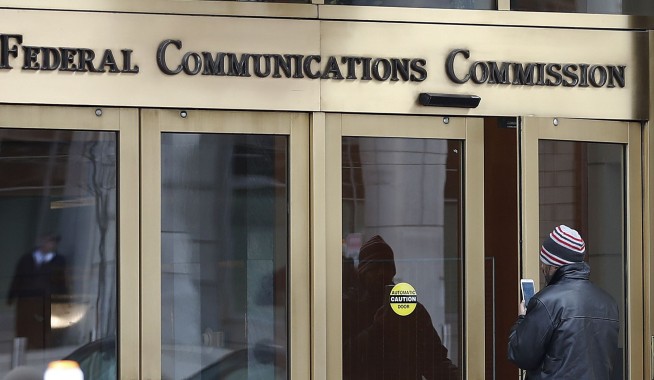 Ron Johnson Joins Criticism of Carr's Threat to News Media