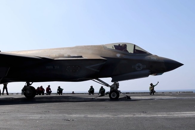 US F-35 Hit by Suspected Iran Fire Makes Emergency Landing