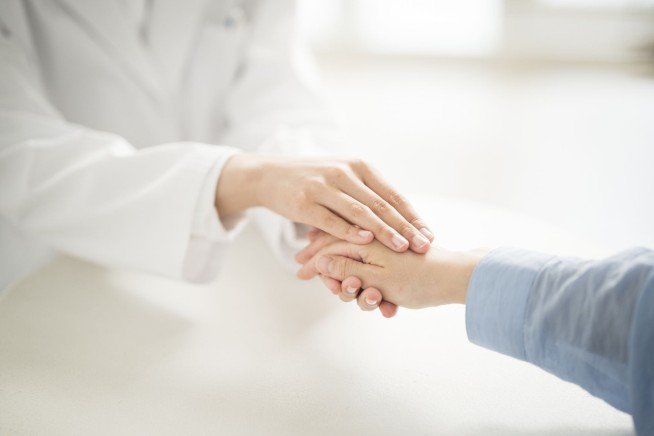 Woman, 25, at Center of Euthanasia Fight Is Dead