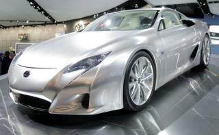 Lexus Reaches for Luxury Cachet