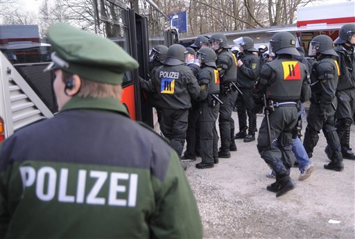 German Cops Raid Neo-Nazi Houses