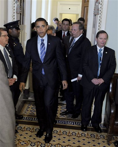 In Bailout Fight, Team Obama Fears Backlash