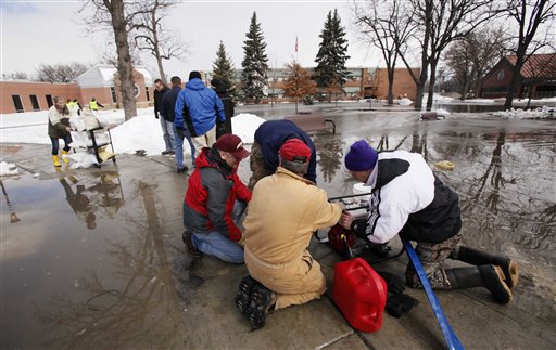 Fargo Braces for Snow as Floods Ease