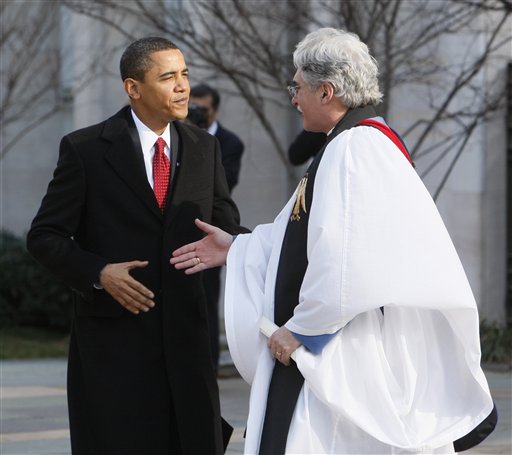 Obamas Head to Episcopal Church for Easter Services