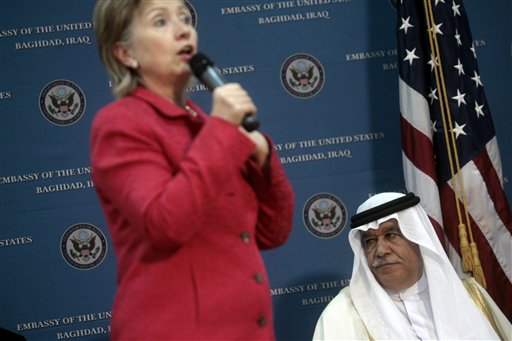 Clinton Makes Surprise Visit to Iraq: 'Still on Right Track'