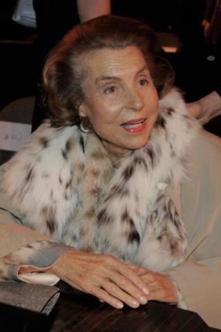 Generosity Earns L'Oréal Heiress, 86, Date With Shrink