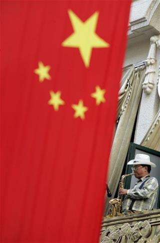 Pentagon Official Accused of Aiding Chinese Spy