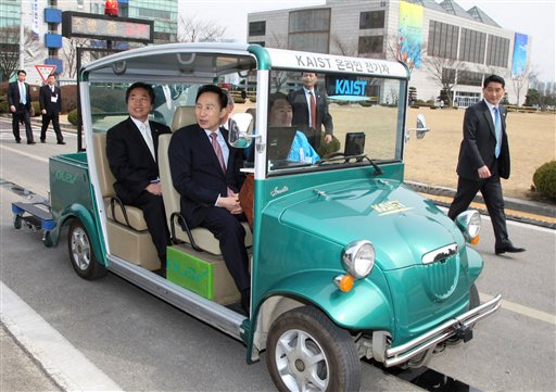 Korea Roadway Recharges Cars