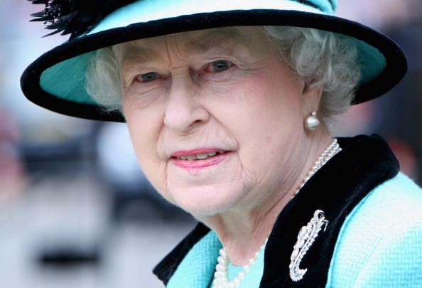 Queen Livid at French Snub for Obama D-Day Fete