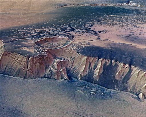 New Images May Show Ancient Martian Lake