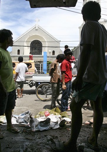 'Islamist' Bomb Kills 5 at Philippines Cathedral