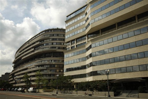 No Takers for Watergate at Auction