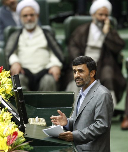Ahmadinejad Names 3 Women to Cabinet