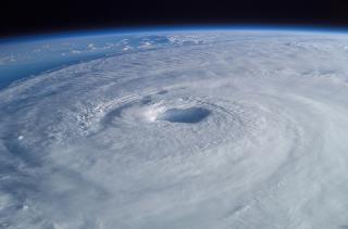 Hurricane Felix Churns to Aruba