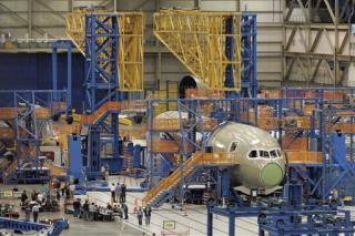 Airbus Goes Light on New A350 Jetliner