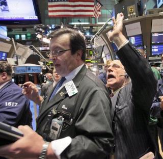 Dow Climbs 37 on Day 8 of Streak