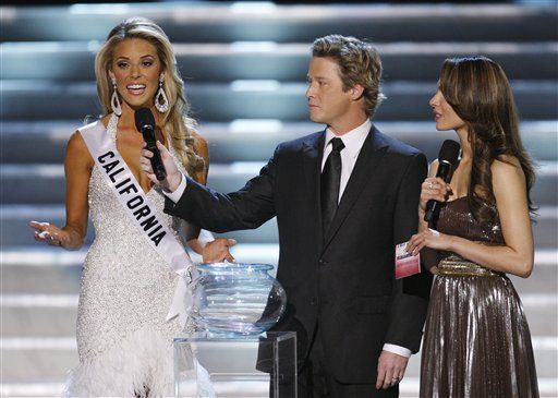 Axed Miss Calif. Sues Pageant
