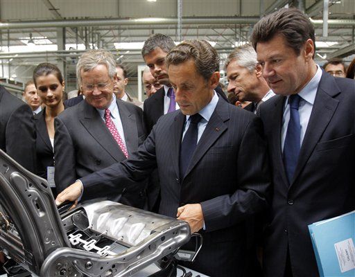 Sarkozy Buses In Short People to Look Taller