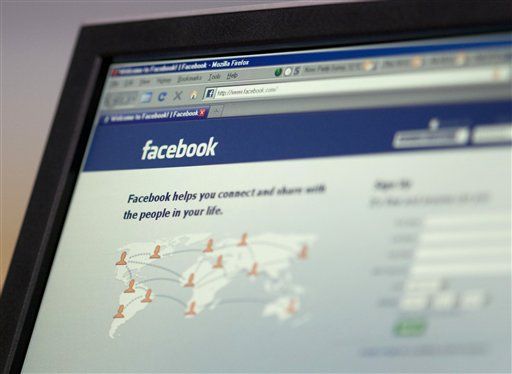Facebook 'Suck Sites' Have Their Day in Court