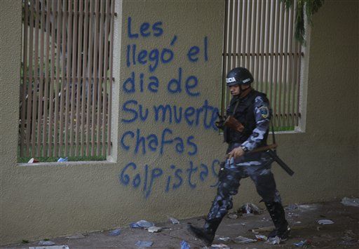 Zelaya Supporters Clash With Honduran Police
