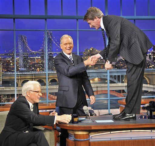Letterman Apologizes to Wife on Air