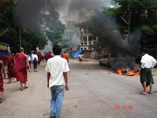 5 Monks Killed by Burma Police