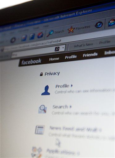 Aussie Minister: Probe Facebook 'Rape Group'