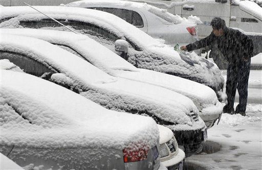 China Snowstorms Kill 38