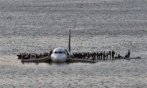 Flight 1549 Passengers Find Love