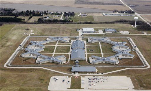 Illinois Prison Will Take Gitmo Inmates