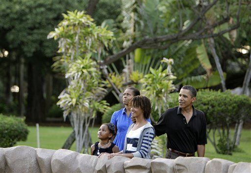 Obama Leaves Hawaii, Heads Back to Work
