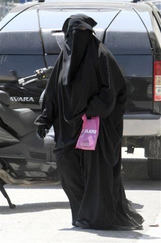 Sarkozy Pushes for Burka Ban