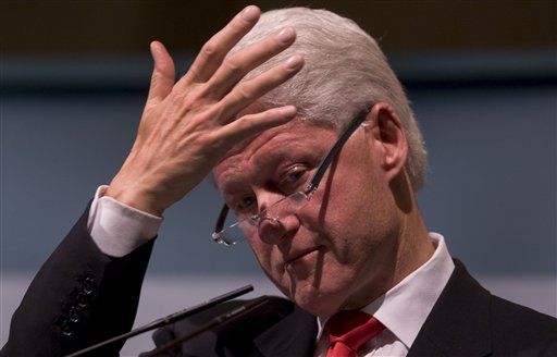 Bill Clinton Gets 2 Heart Stents After Chest Pain