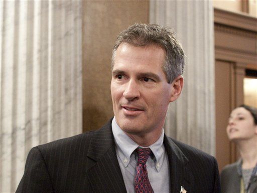 Brown, GOP Moderates Help $15B Jobs Bill Advance