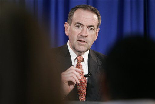 Huckabee Feuds With Jersey College Paper