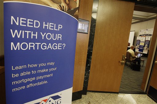 Foreclosures Hit New High as Banks Clean House