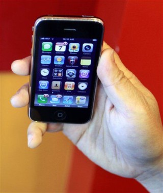 Calif. Cops Raid Gizmodo Editor's Home