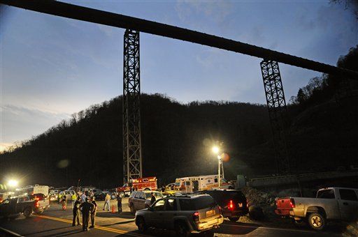 FBI Probing U.S. Officials And Massey, Owner Of W. Va. Mine Where 29 Died - The Two-Way - Breaking News, Analysis Blog : NPR