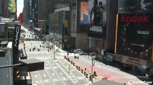 Suspicious Package Empties Times Square