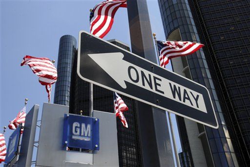 GM Reports Profit, Thanks to Cost Cuts, New Models