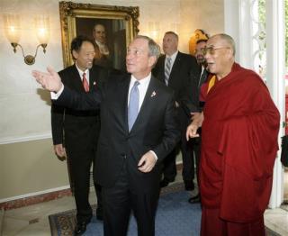 Bush Meets Dalai Lama, but Quietly