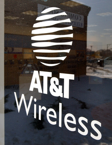 AT&T Eases Its Contract Regs, Fees