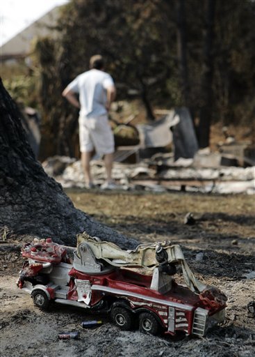 Red Tape Grounded Copters in California Fires