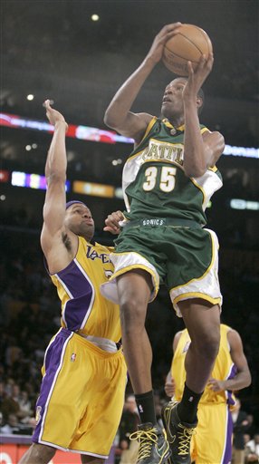 Sonics Nearly Topple Lagging Lakers 106-99