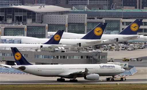 Lufthansa Buys $300M Stake in JetBlue
