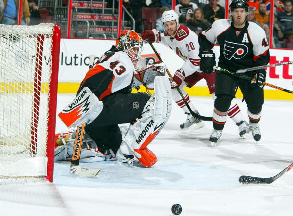 Coyotes Out-Hustle Flyers, 3-2