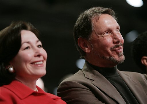 Oracle Blasts Forecasts With 35% Profit