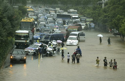 Indonesian Floods Kill 12